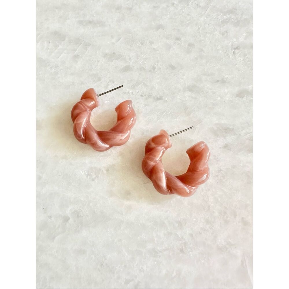 Dusty pink twisted hoop dangle earrings